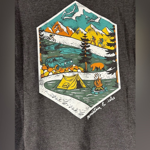 NWT Mountain and Isles T-shirt Cocoa Heather Size Medium Nature Camping - Picture 10 of 10